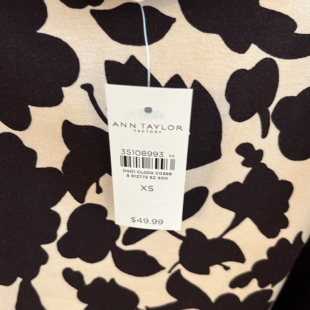 Ann Taylor blouse - Picture 3 of 4